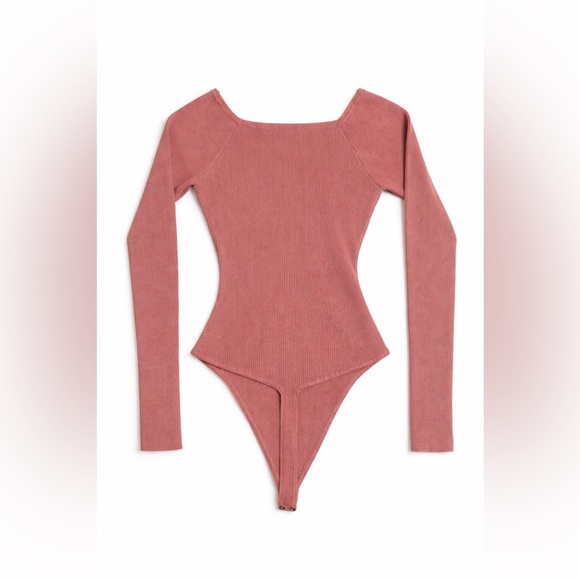 Dusty Rose Ribbed Long Sleeve Bodysuit – Button Front, Fitted, Size Large - Picture 3 of 4